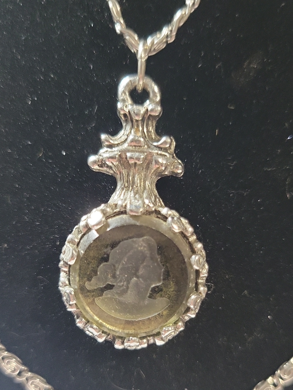 Vintage Goldette Silver-Colored Cameo Pendant Necklace - Women Jewelry